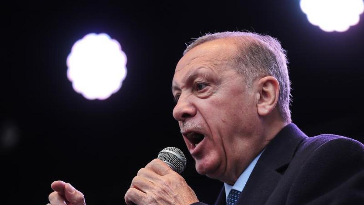 Ο Ερντογάν λέει ότι η τουρκική αντιπολίτευση συνεργάζεται με τον Μπάιντεν