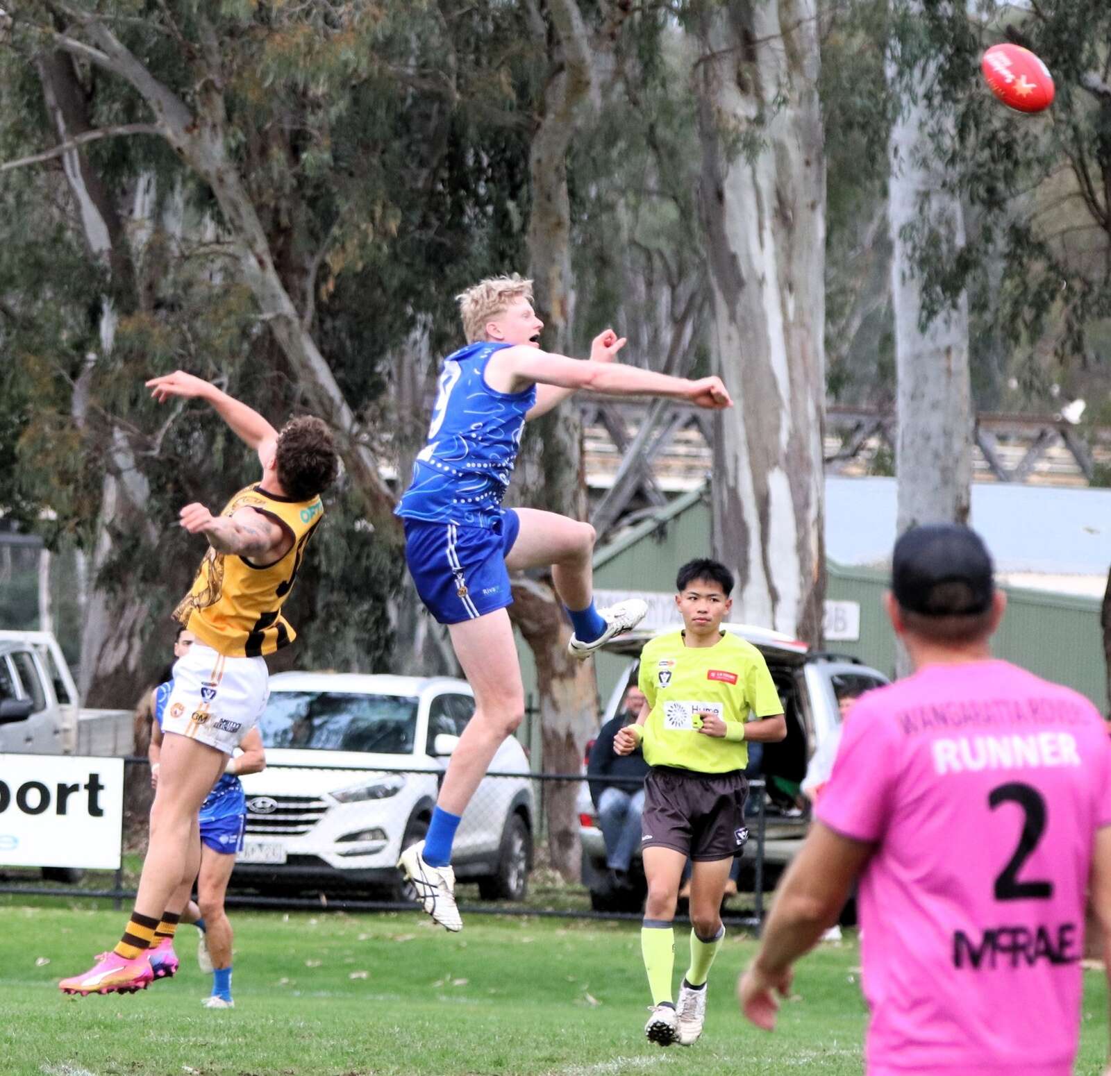 Roos take it to premiers