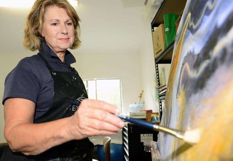 Amanda Hocking talks about her art journey | Shepparton News
