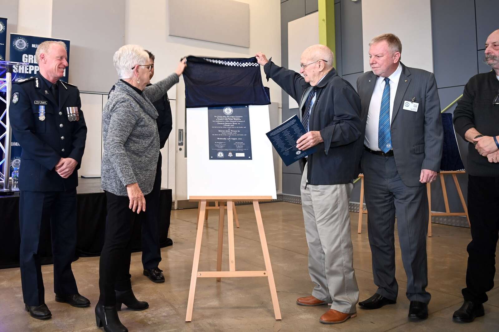 Memorial projects honour local police who died in line of duty ...
