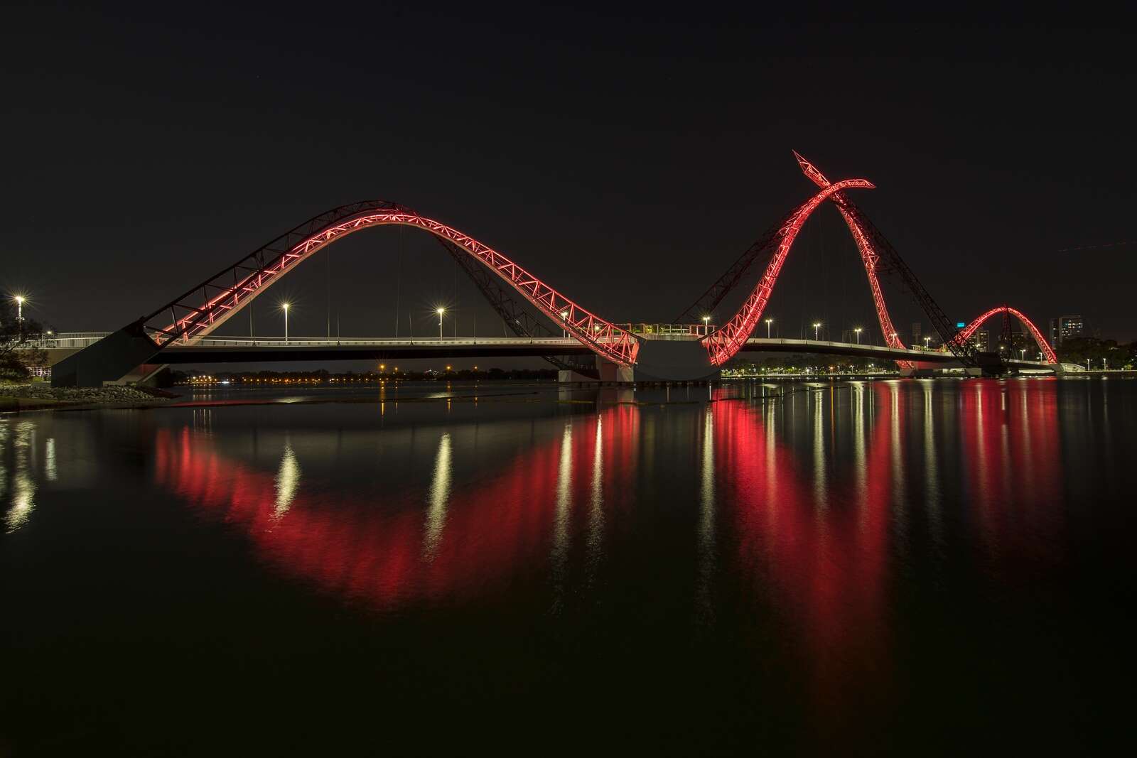 Red up on iconic landmarks in celebration of Red Cross’s 110th ...