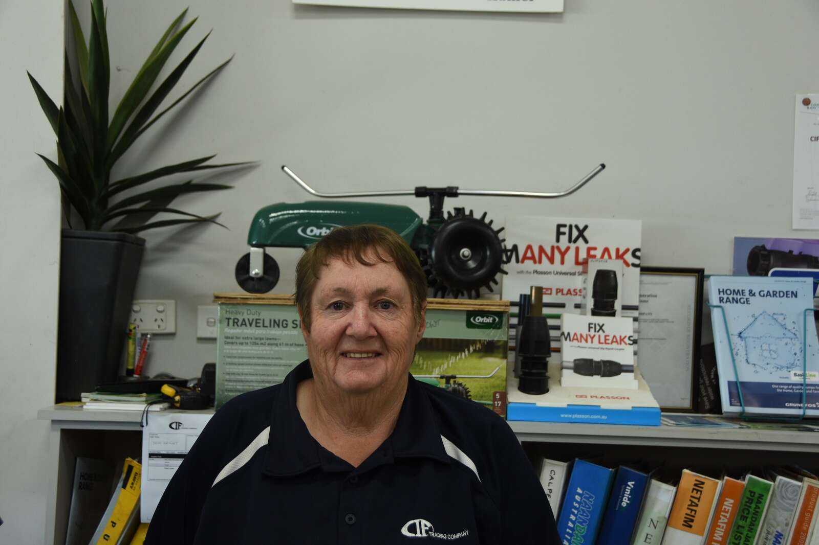 Celebrating retirement after 37 years on the job Yarrawonga Chronicle