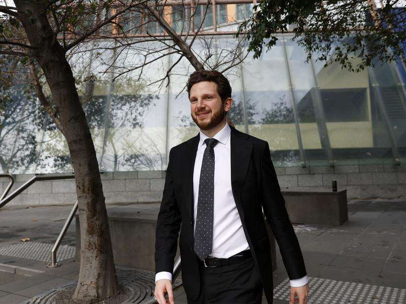 Pianist loses court battle, but fills concert halls