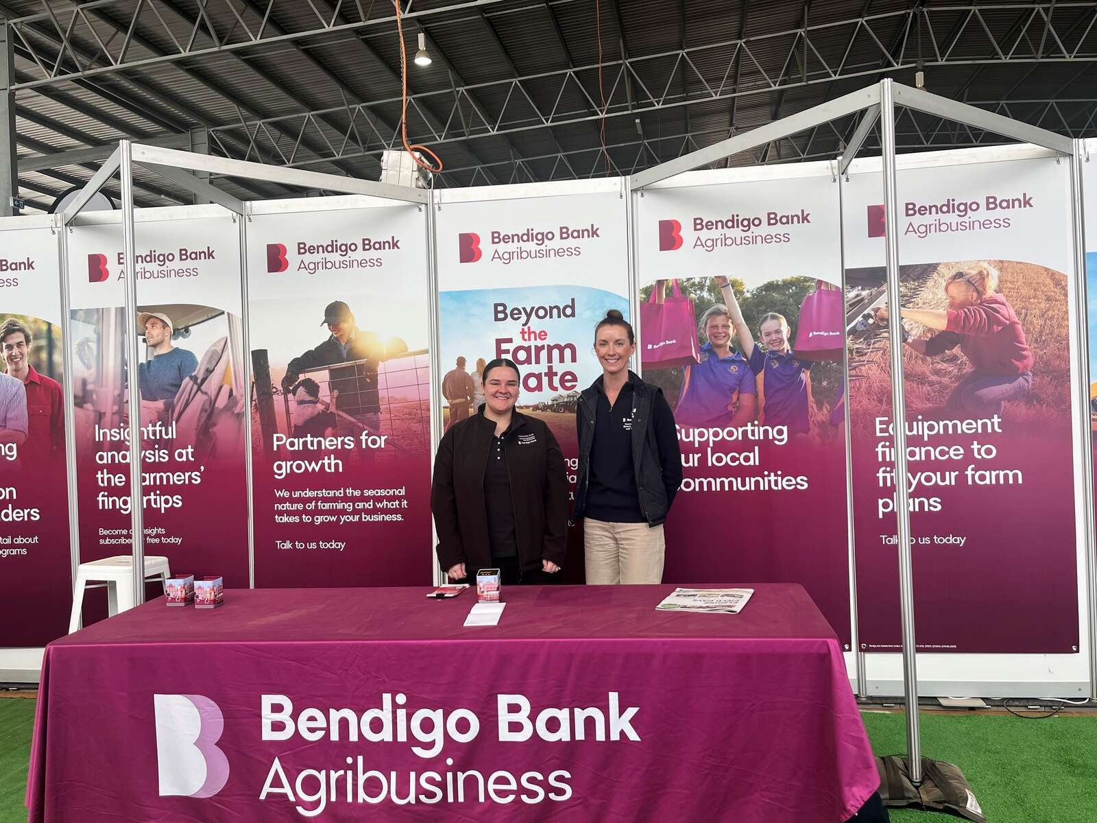 Bank backs local event | Country News