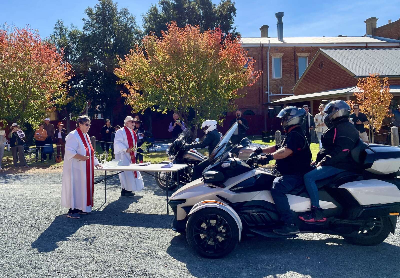 Fallen riders honoured | Campaspe News