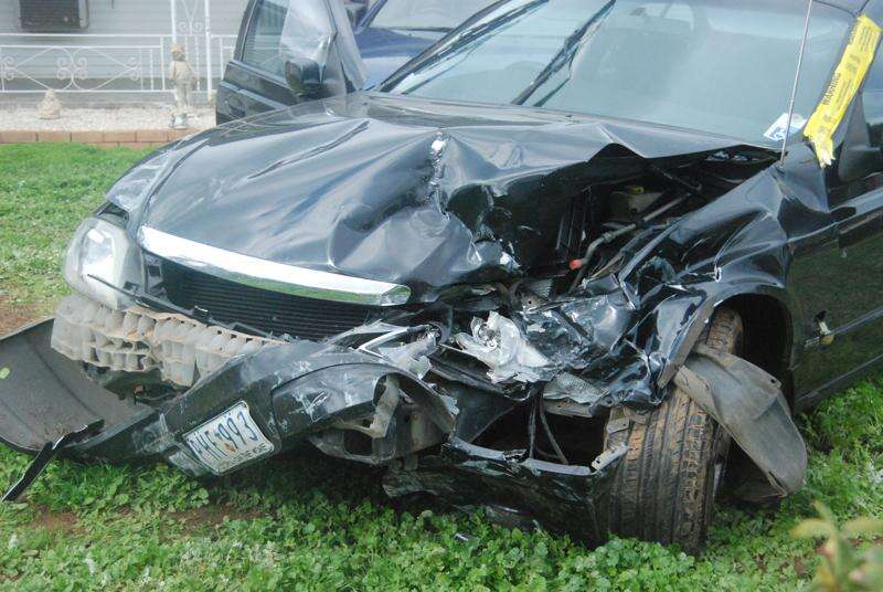 Cars severely damaged in Elmore accident Riverine Herald