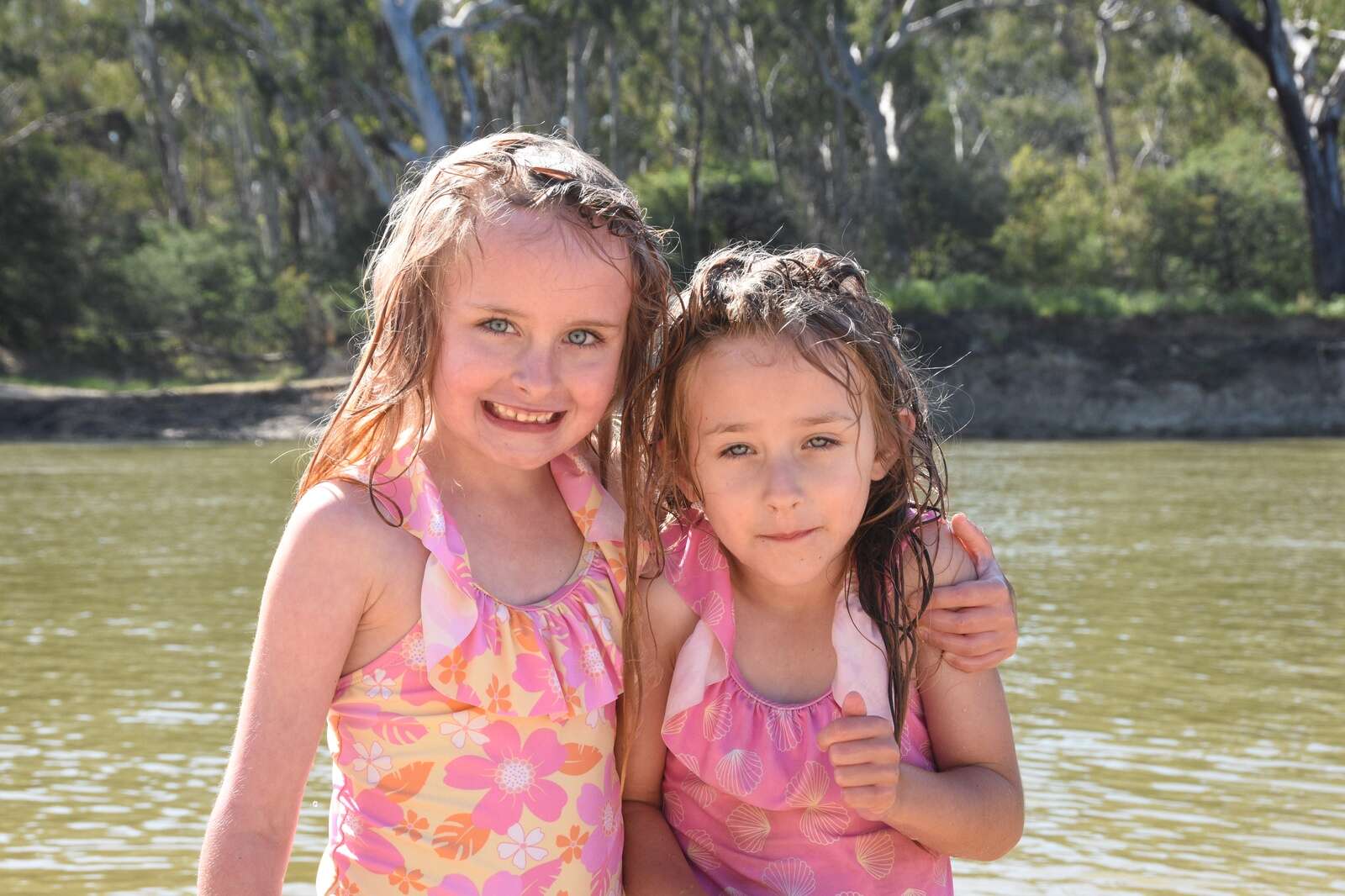 Gallery Locals, tourists enjoy Thompsons Beach on AFL grand final long