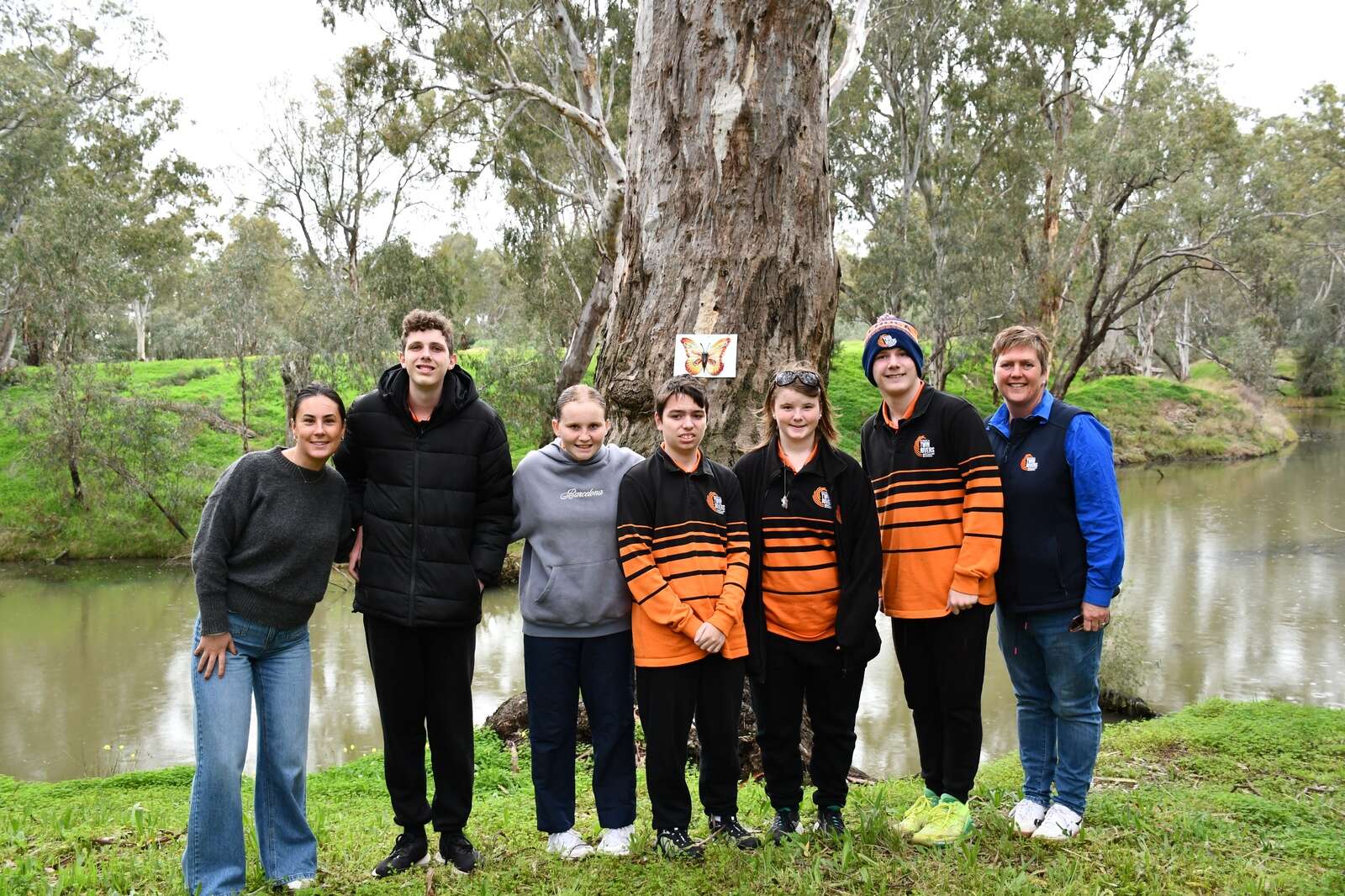 Students lend a hand to glider conservation