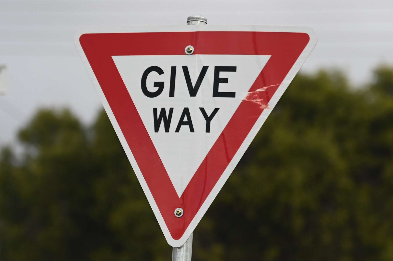 police-concerns-over-drivers-intersection-behaviour-country-news