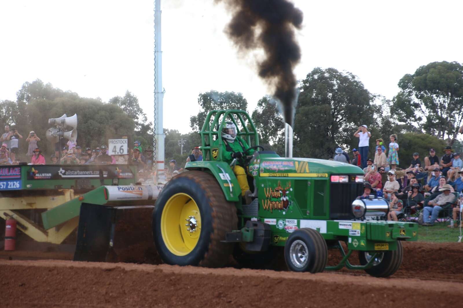 Around the region | Roaring tractor pull revs up | Riverine Herald