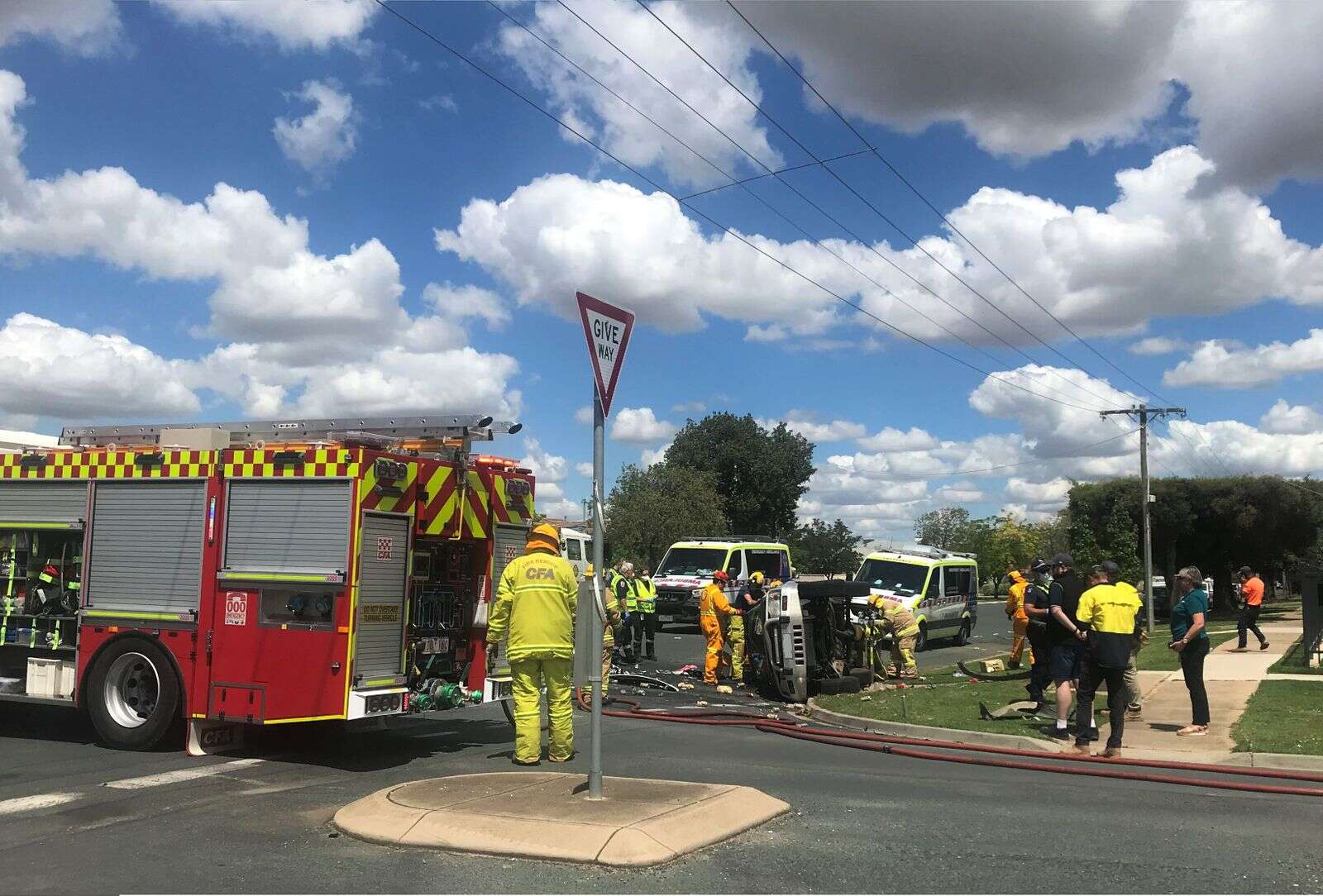 Three people taken to hospital after car accident on Friday | Benalla ...