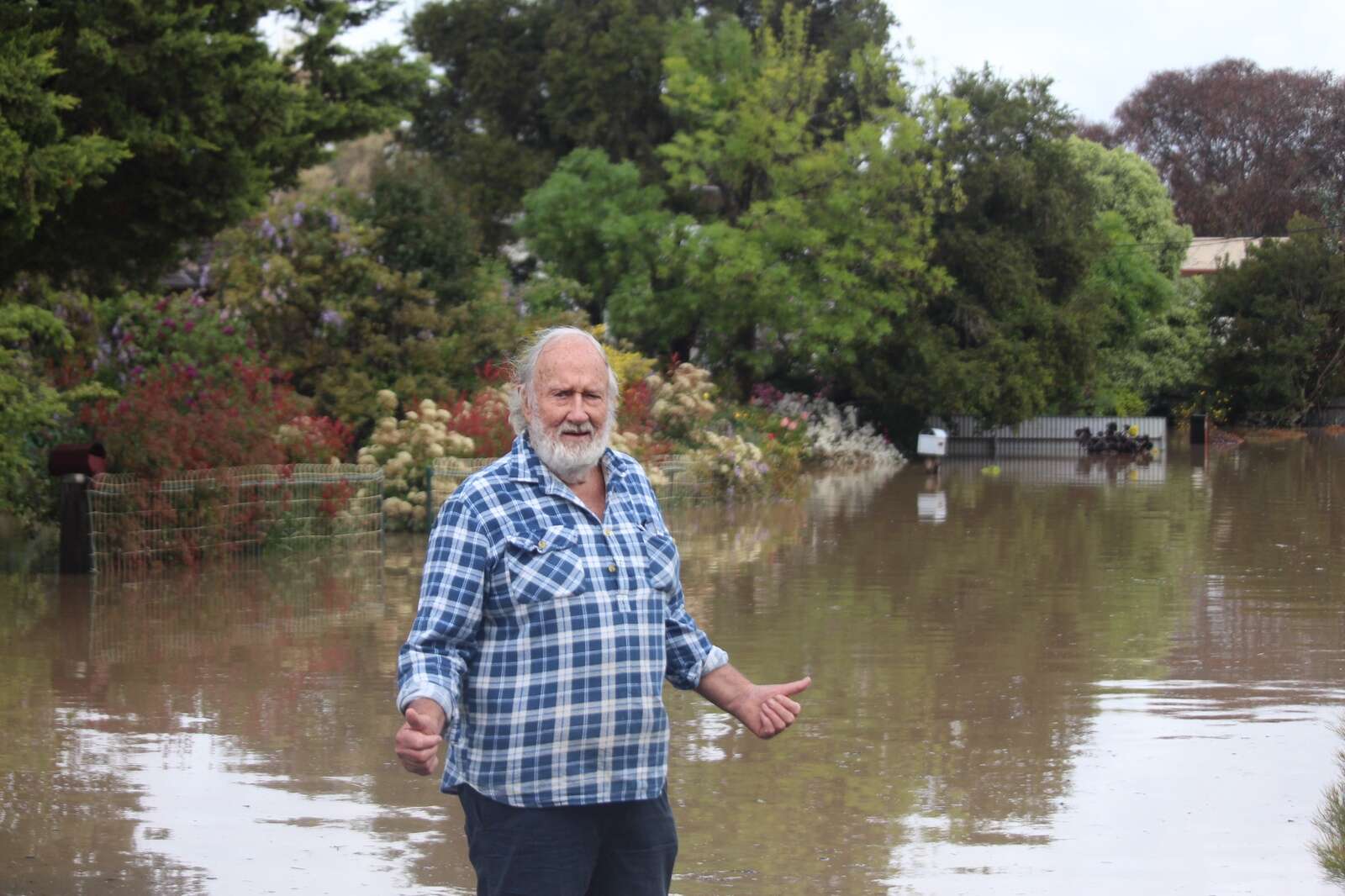 Flood waters stalk Seymour residents Shepparton News