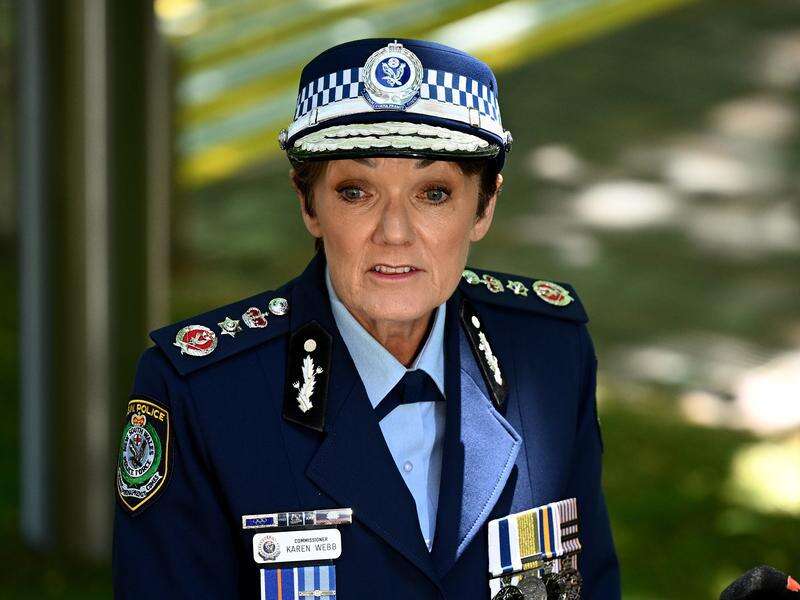 Top cop defends secrecy around senior officer's charges | Riverine Herald