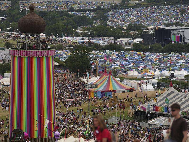 Thousands pour in for Glastonbury Festival start | Kyabram Free Press