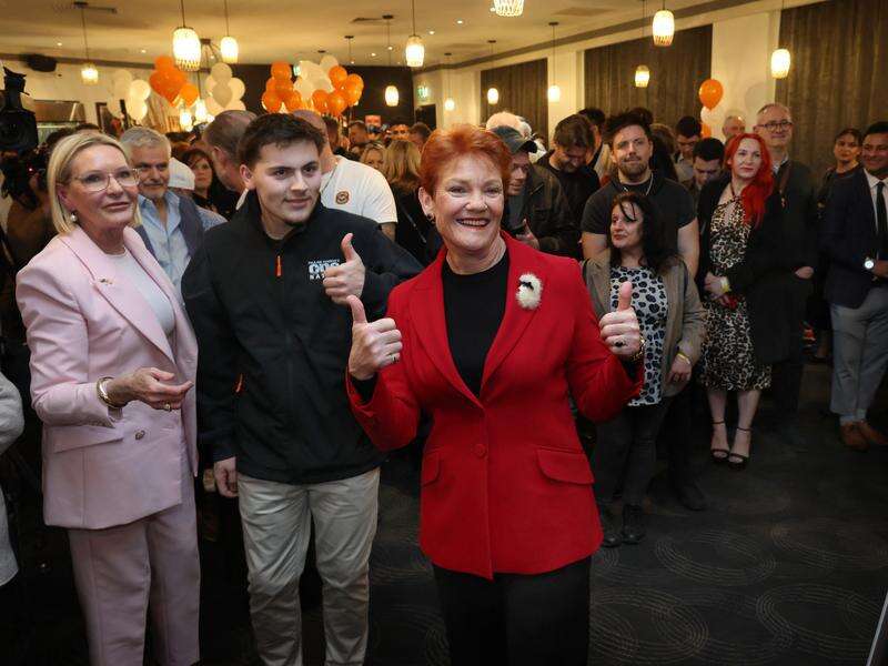 Judges on notice as Hanson slams 'arrogant' Liberals