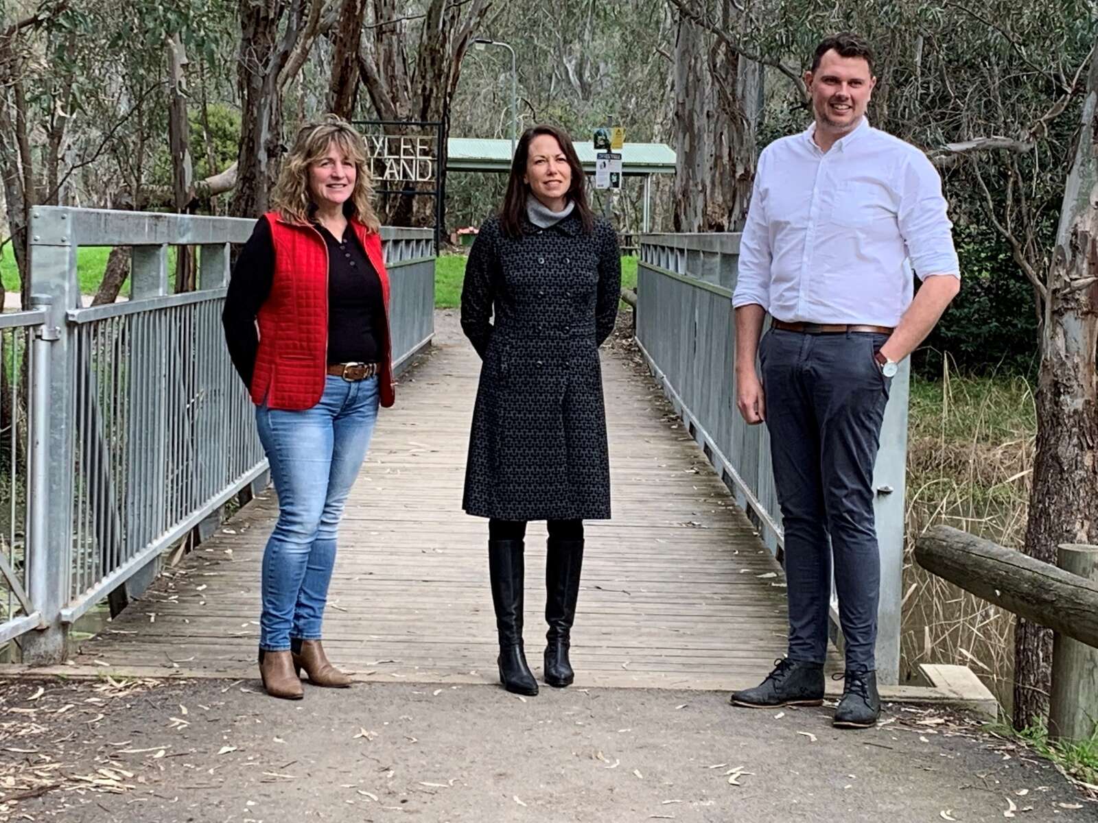 Benalla Rural City Council is lighting up the lake Benalla Ensign
