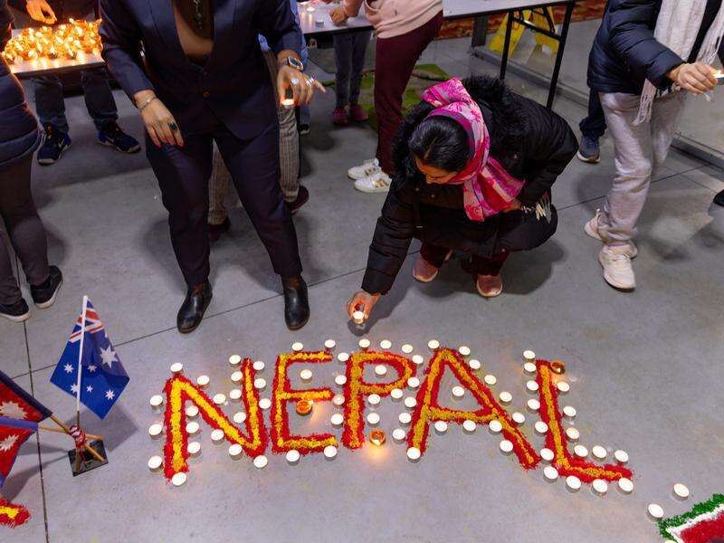 Loved ones pray for miracle as flood aid trickles in