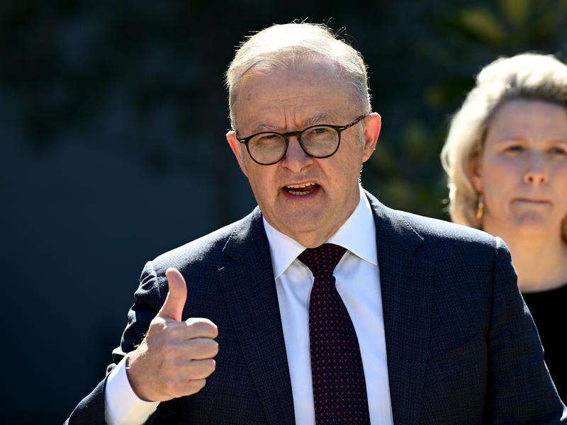 Australians abandon PM, Labor as purse strings tighten | Kyabram Free Press