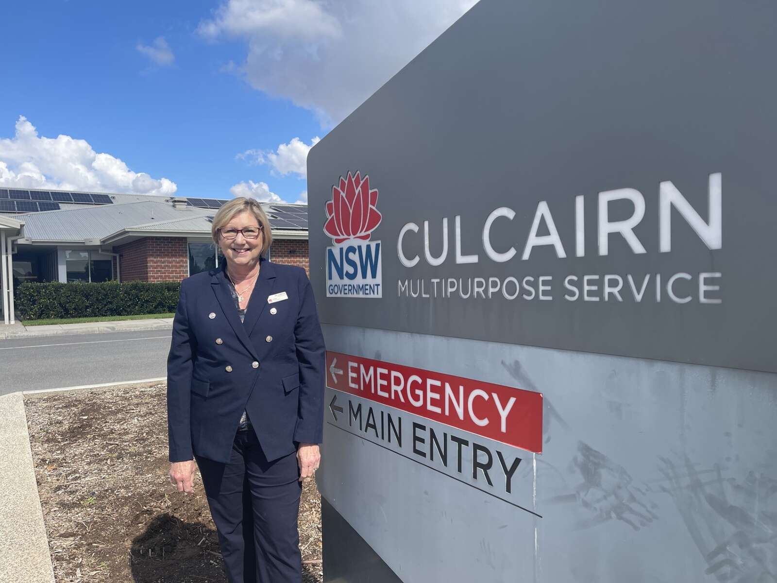 Health chief announces retirement