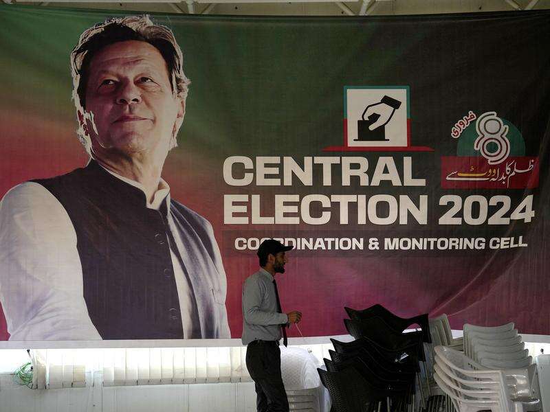 Imran Khan's party aims to form Pakistan government | Kyabram Free Press