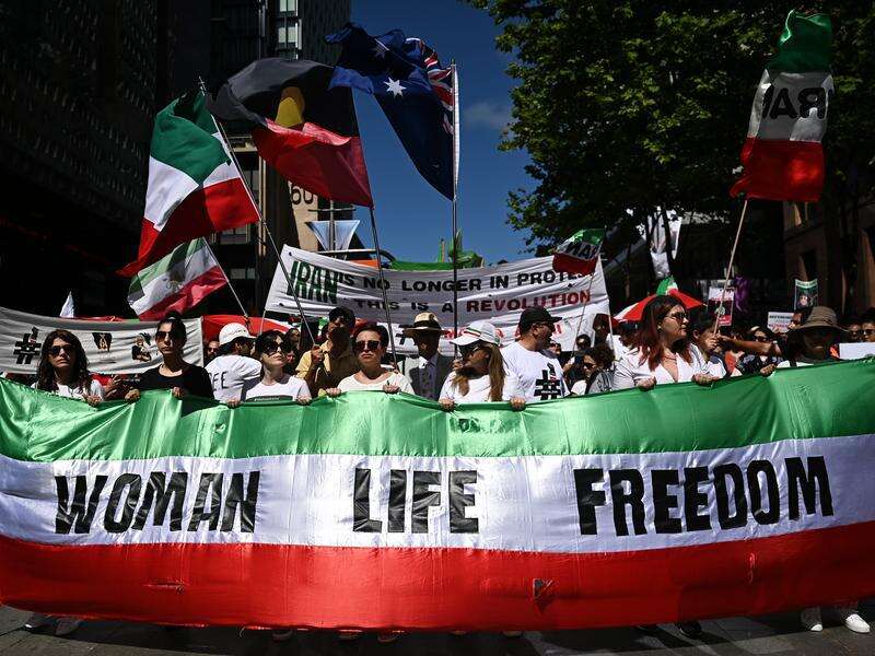 Family of woman facing Iran execution avoid deportation - Vimarsana News