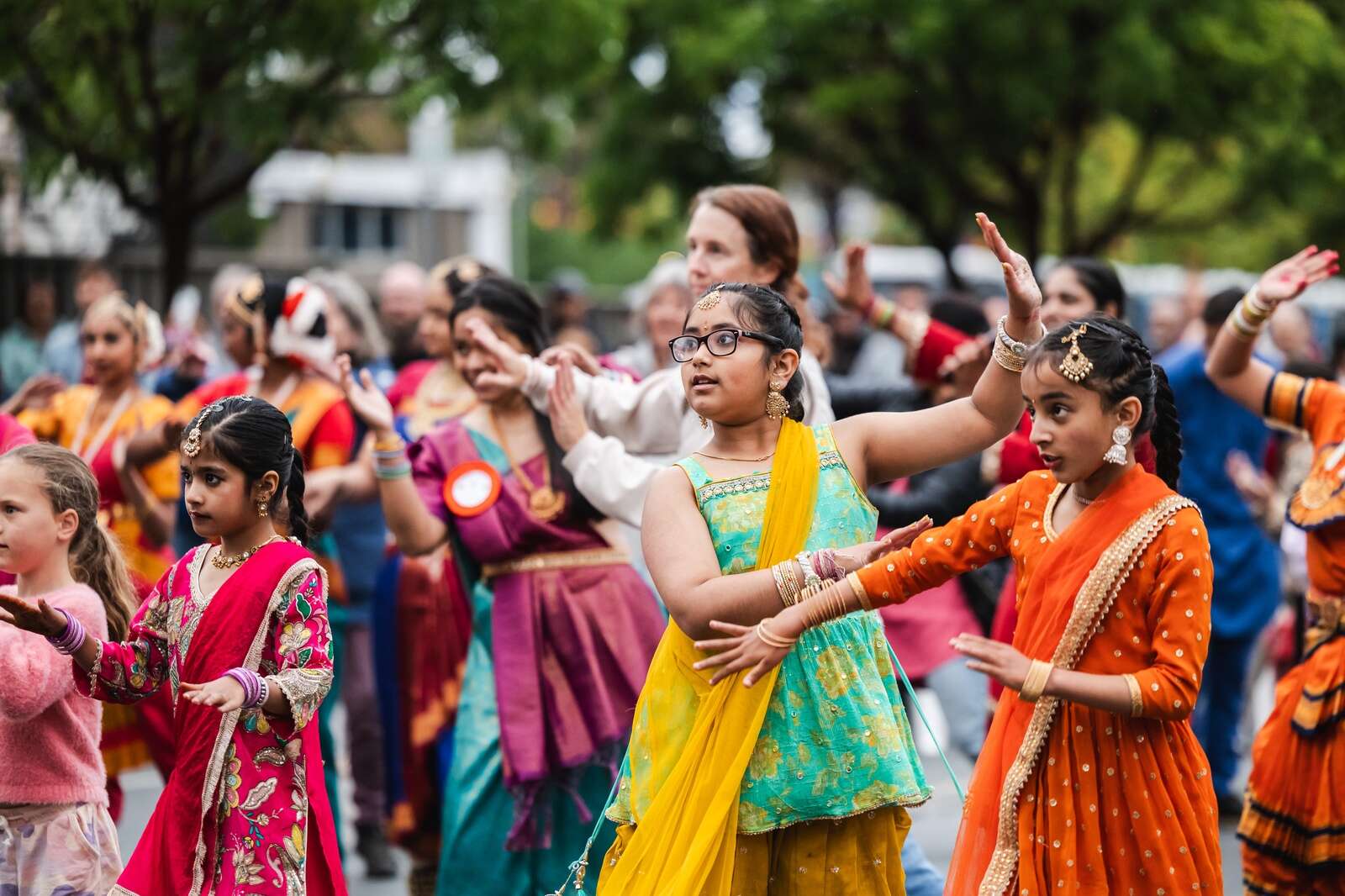 Diwali@Mural shines through the rain | Kyabram Free Press