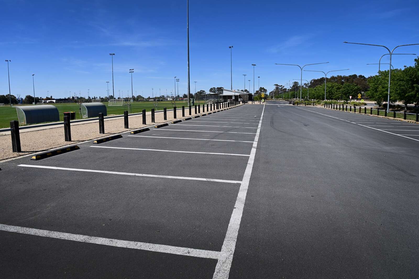 Parents call for parking solutions at local sports grounds | Deniliquin ...