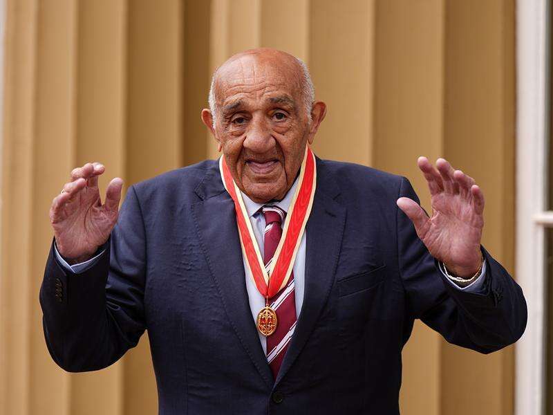 'A giant of a man': rugby league icon Billy Boston dies