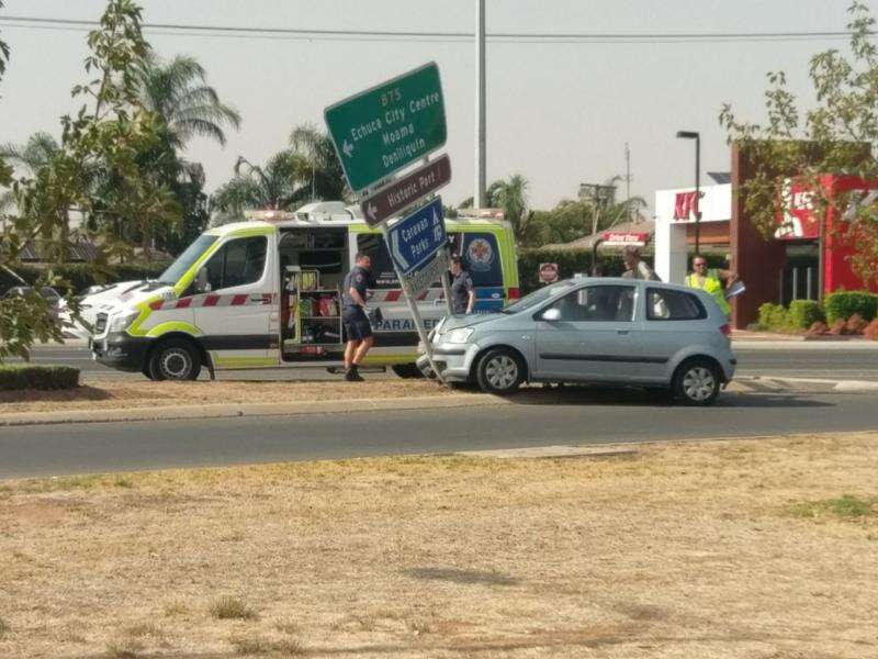 Car crash at intersection of Ogilvie Ave and High St Riverine Herald