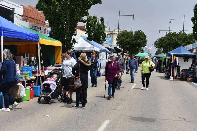 Fun times at spring market | Country News