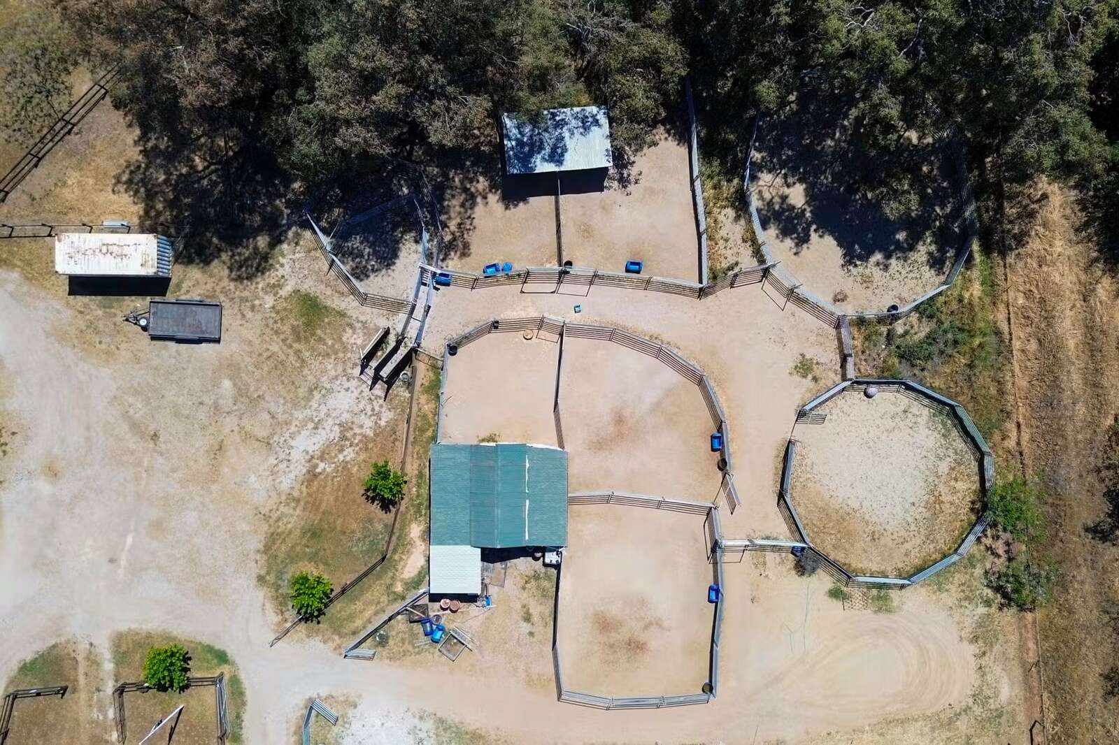 Exceptional equestrian lifestyle on 10 acres