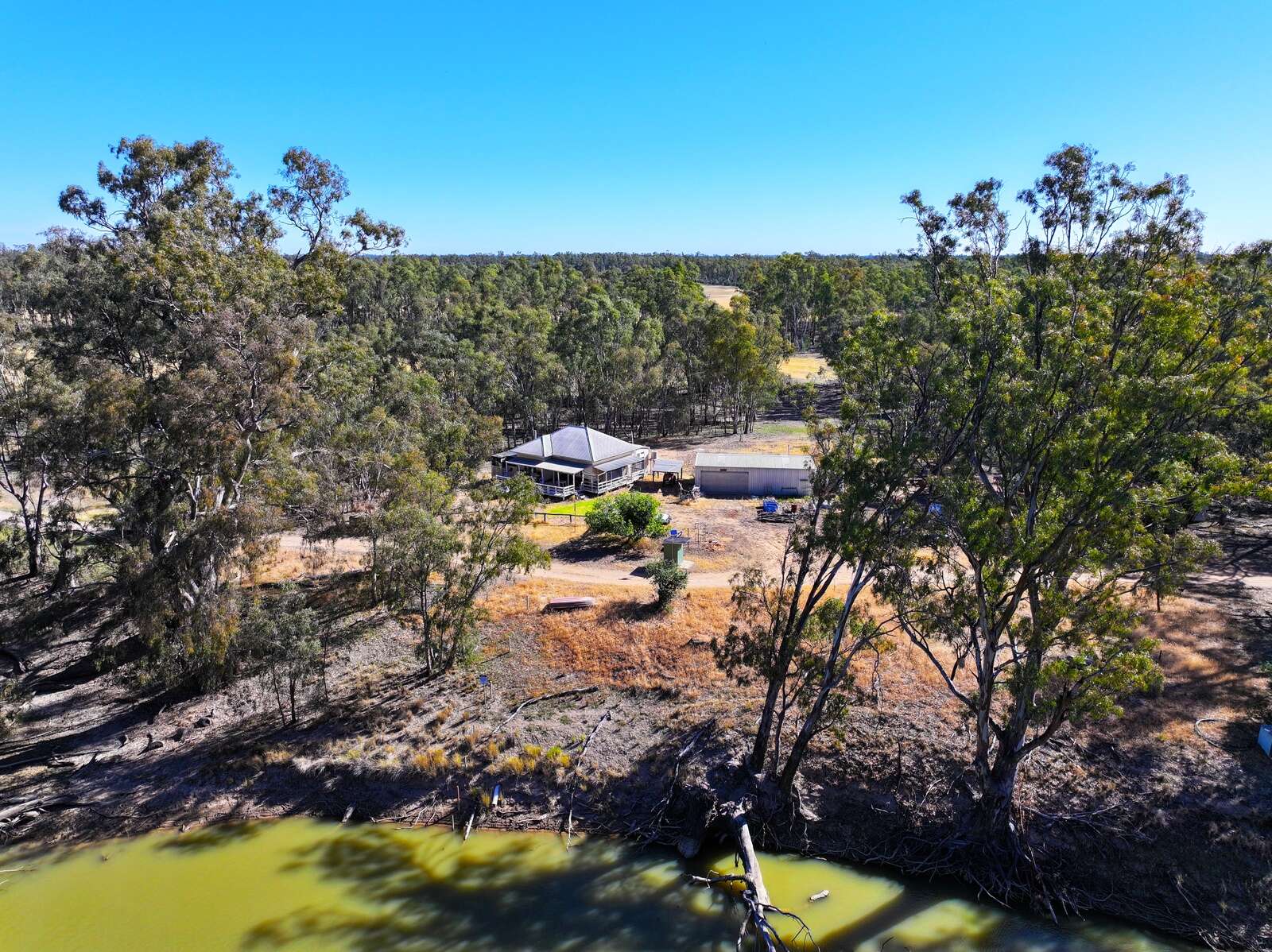 PRIME EDWARD RIVER LIFESTYLE PROPERTY