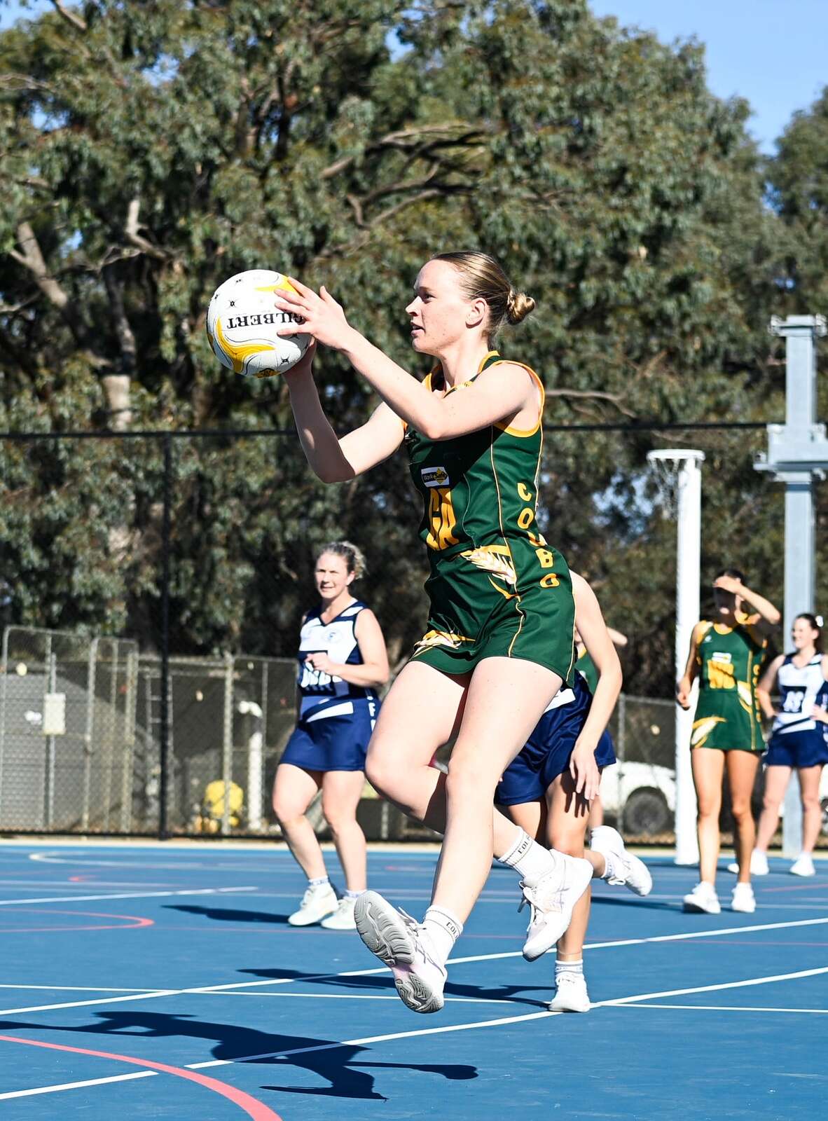 Hoppers leap over Elmore | Campaspe News