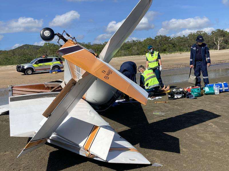 Passenger dies in Qld beach plane crash Deniliquin Pastoral Times