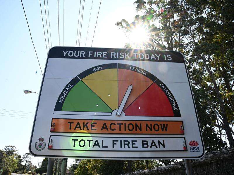 Heat, wind sparks extreme fire danger in Sydney | Shepparton News