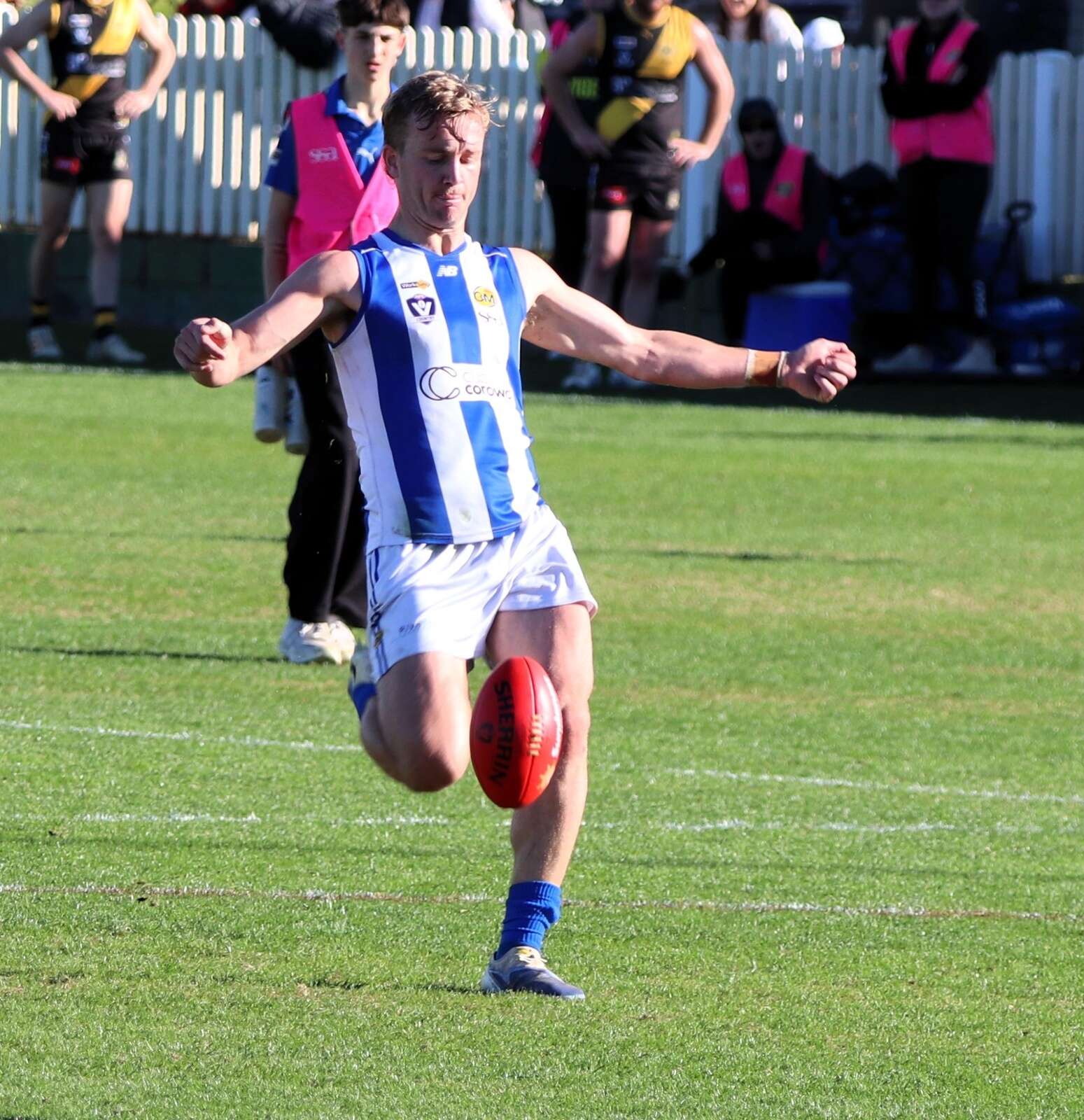 Roos end long wait in Albury