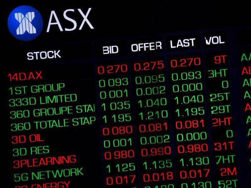 Miners push market higher as banking rout continues