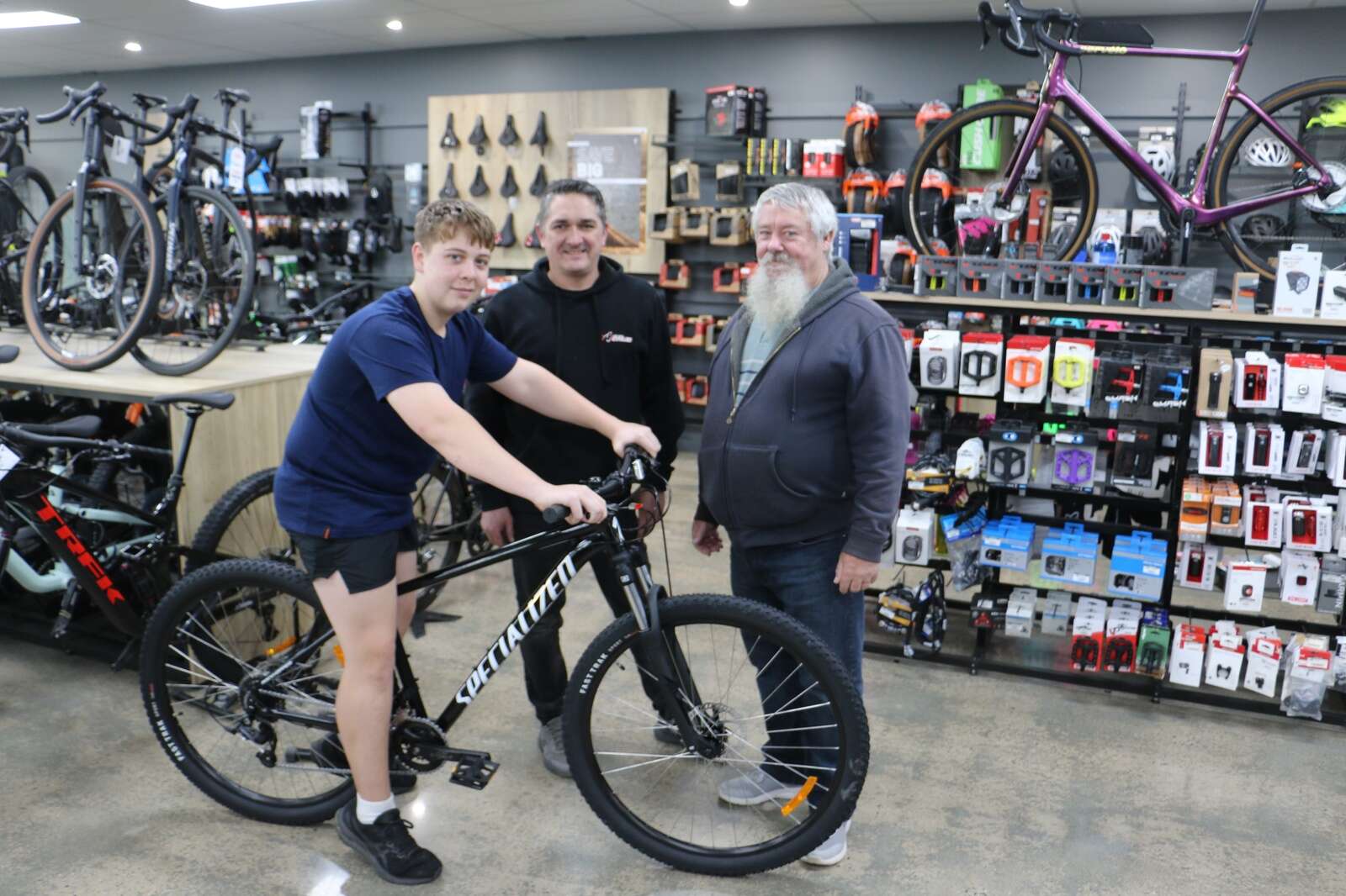 Specialized teenager bike on sale