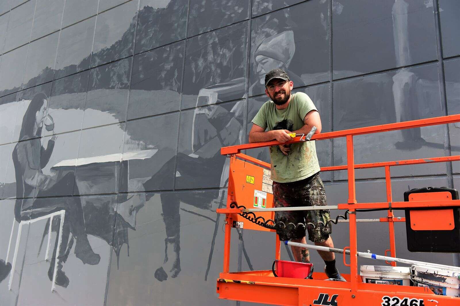 New mural taking shape in Echuca’s High St | Riverine Herald