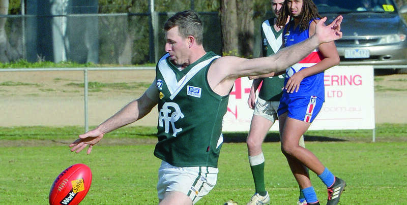 Hoppers to take to the field | Shepparton News