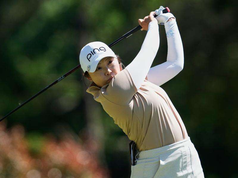 Choi leads early Aussie challenge in Oahu
