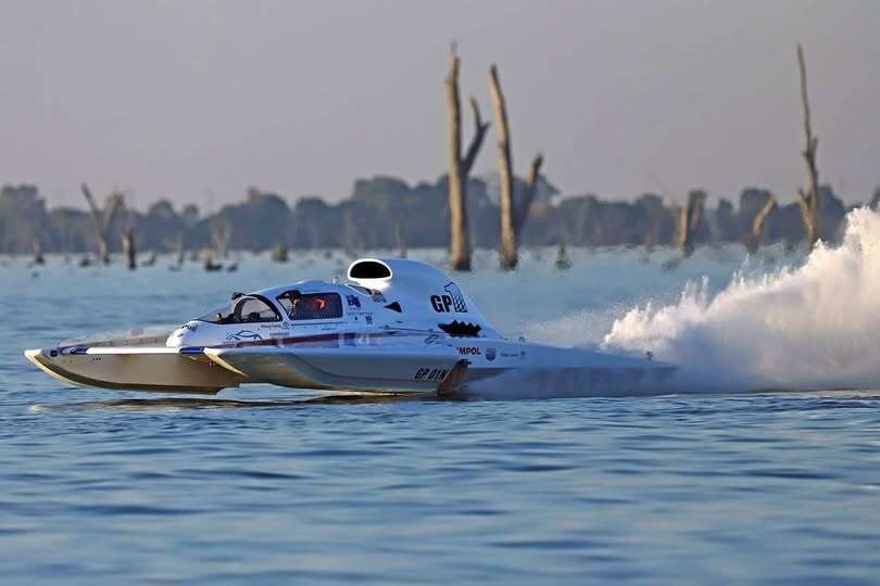 Fuel no problem for boat races | Corowa Free Press