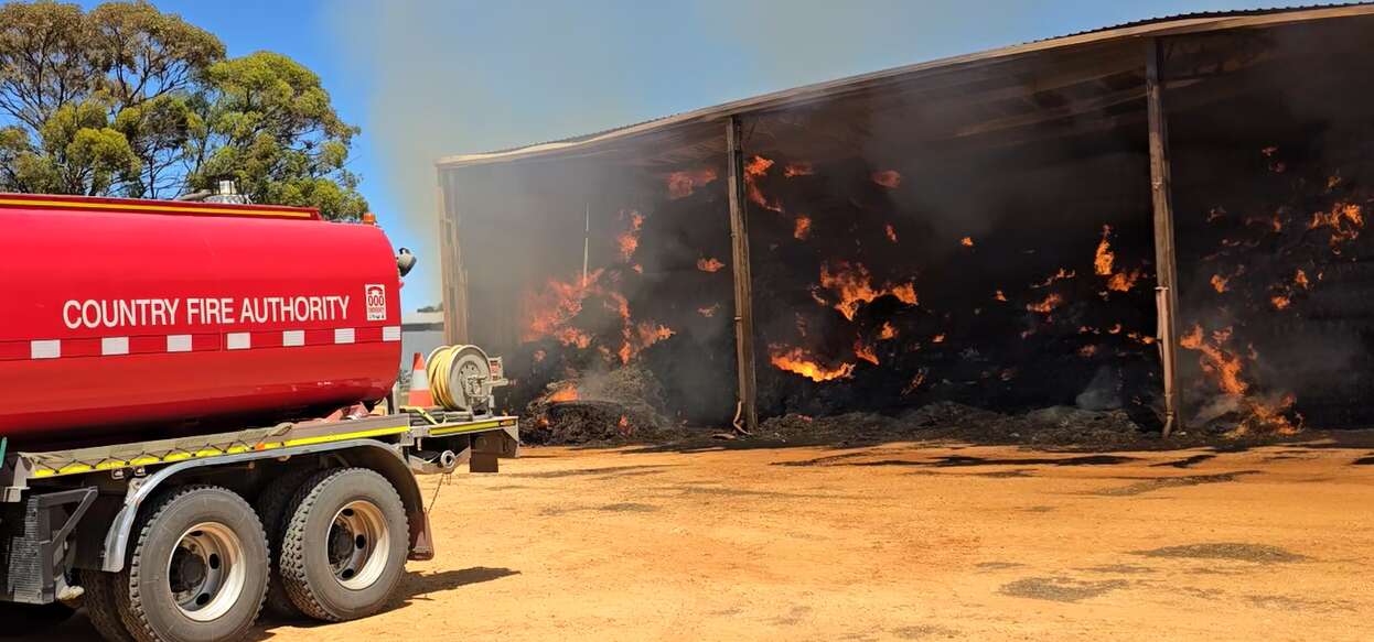 Fire destroys 1700 hay bales | Dairy News Australia