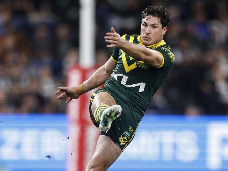 Kangaroos suffer setback with Cup over for star half