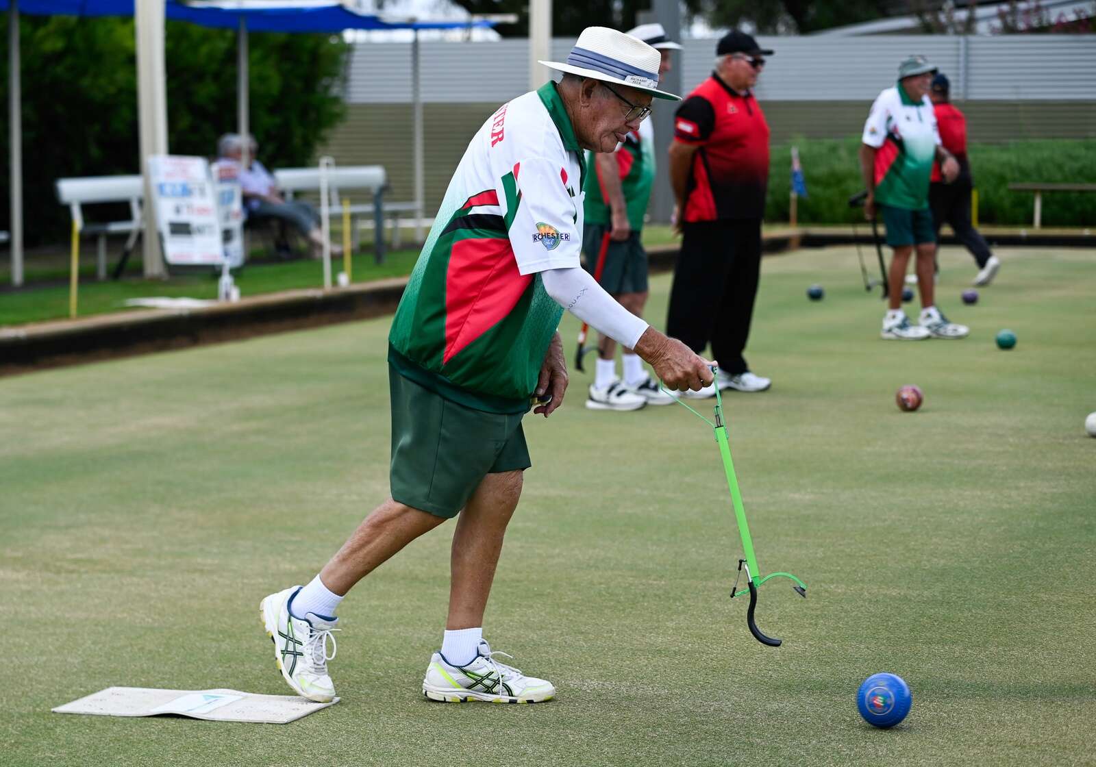 Rochester avoids bottom with rink wins