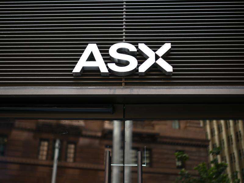 Aussie shares stage wary comeback after grim week