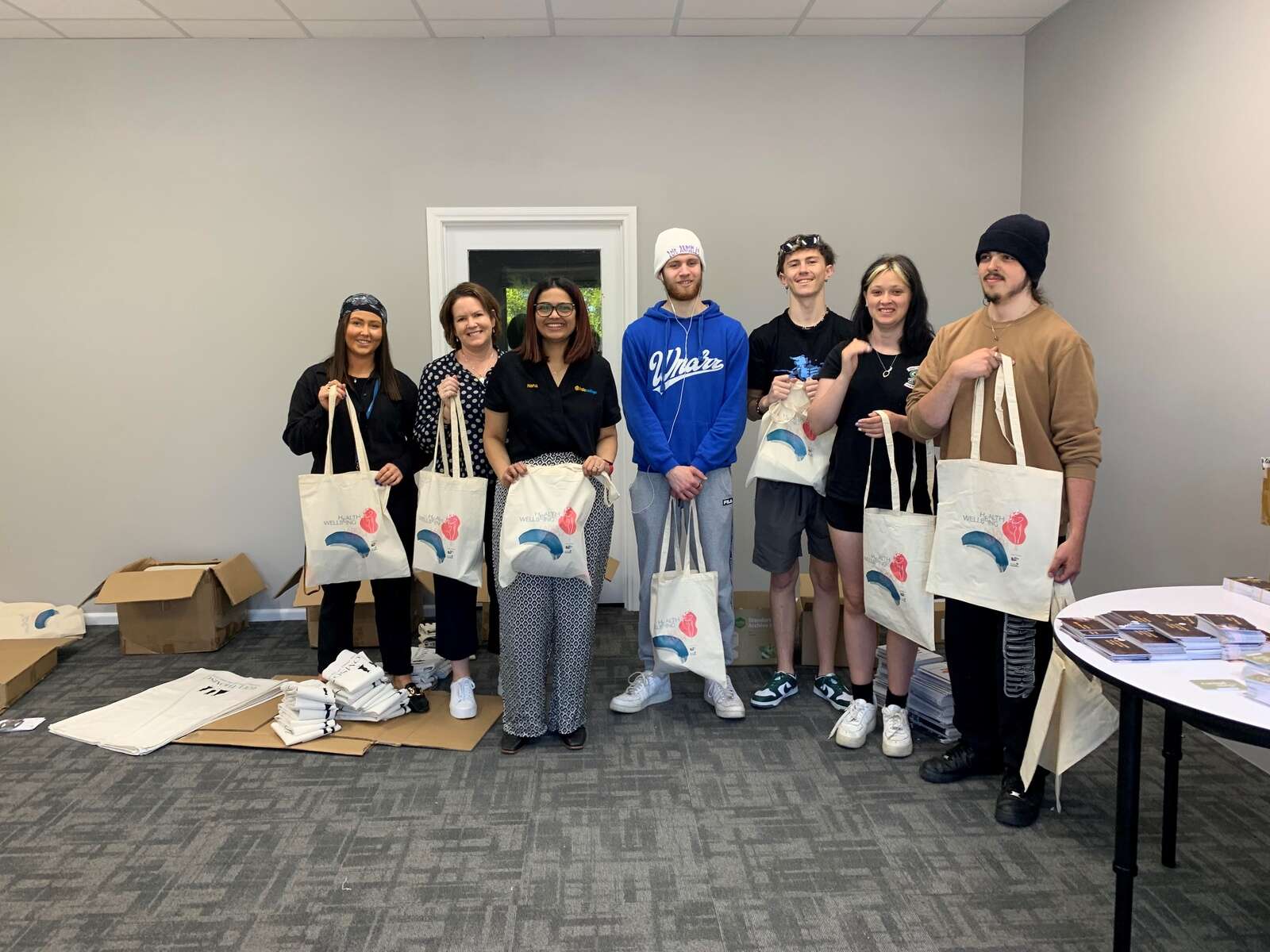 Students lend a hand for Ladies Who Lunch event | Dairy News Australia