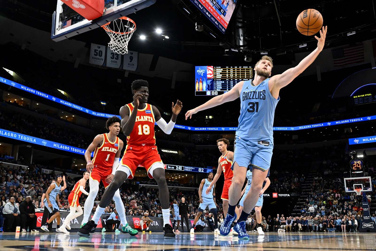 Jock Landale shines for Grizzlies
