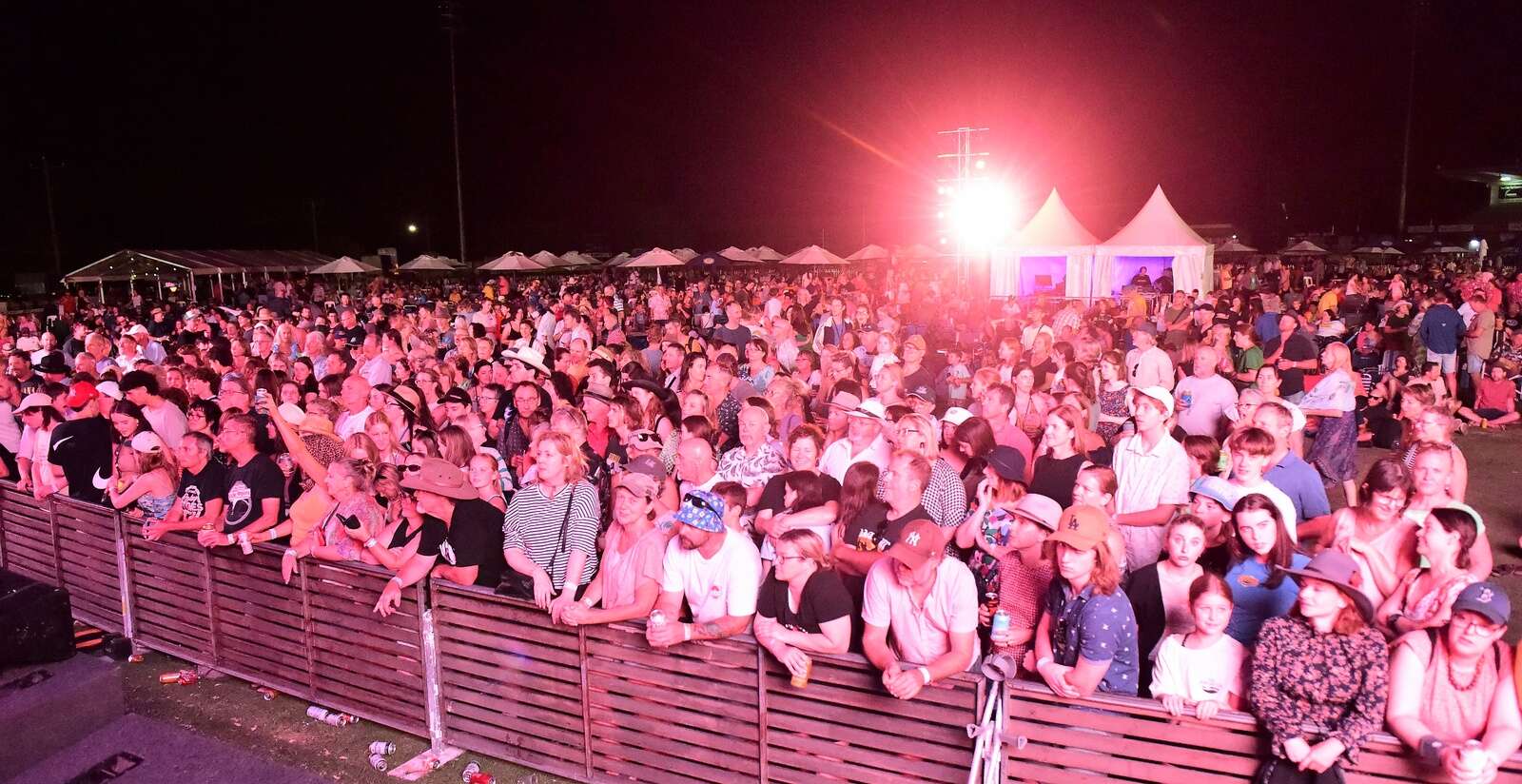 Audiences captivated at Riverboats | Riverine Herald