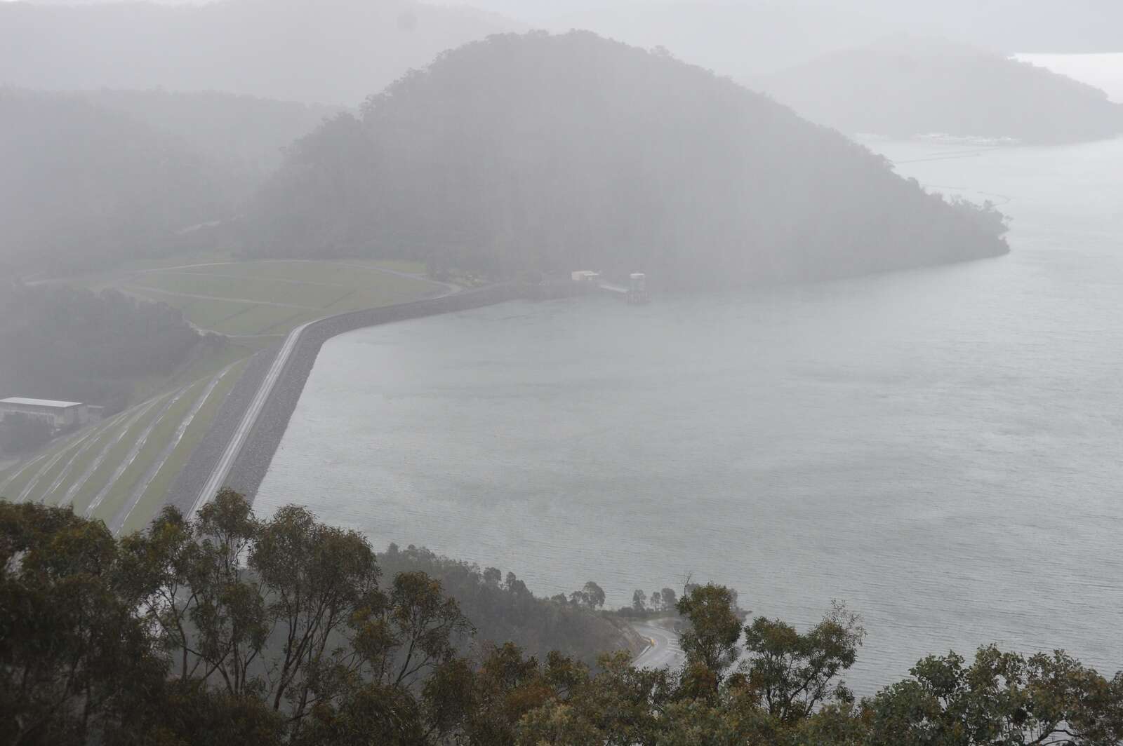 Water to be released into Goulburn system as Lake Eildon reaches
